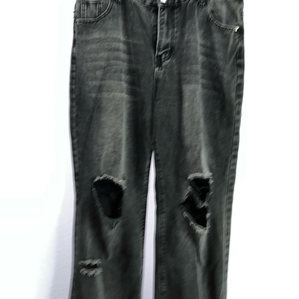 Distressed Black Baggy Jeans